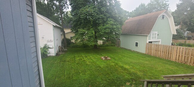 Photo - 405 W Washington St House