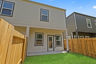 Building Photo - 13507 Axel Ln