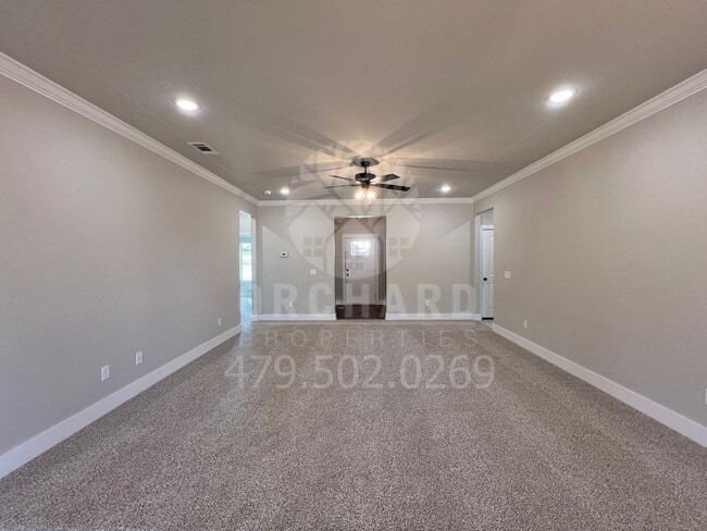 Building Photo - Single Family Home - Stunning Huntley Plan