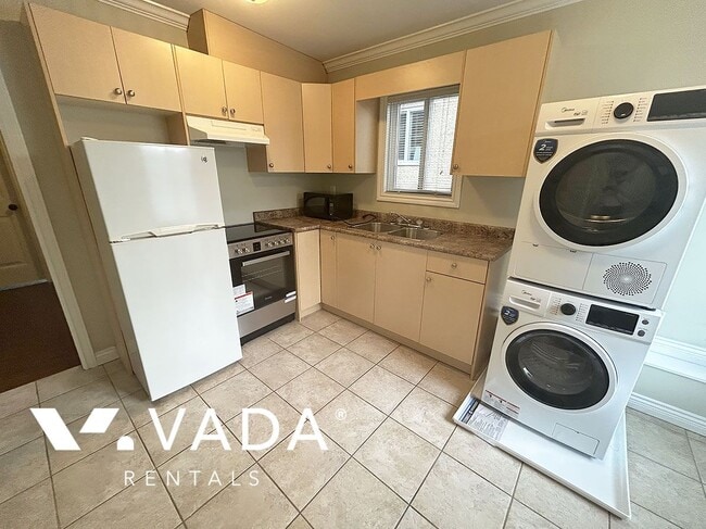 Building Photo - 1 Bedroom Basement Suite Rental 1-1152 Eas...