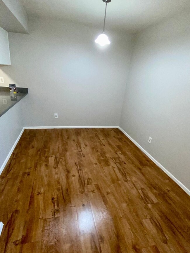 Building Photo - Spacious Two Bedroom Two Bath Condo in Tempe