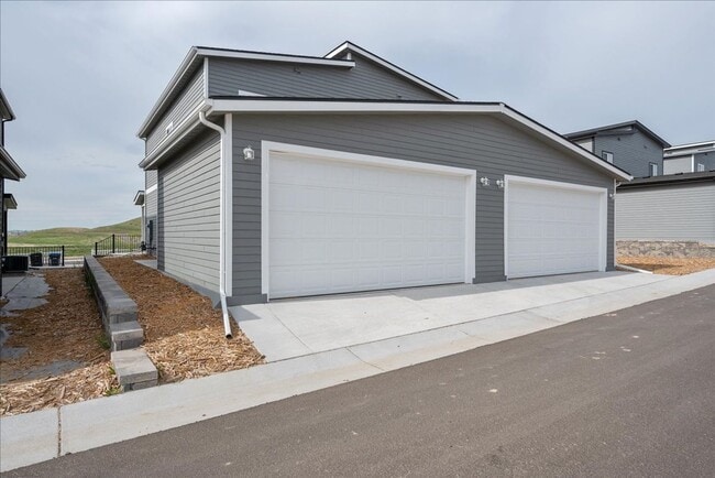 Building Photo - 1736 Richard Martin Dr