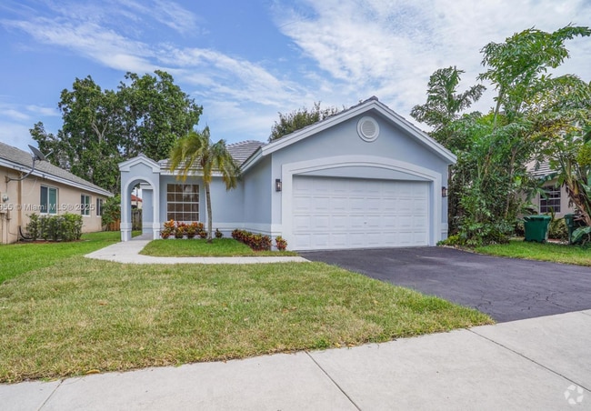 Building Photo - 9354 Arborwood Cir
