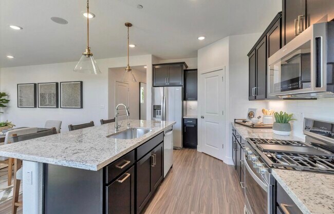 Foto del edificio - 1751 Eiffel St