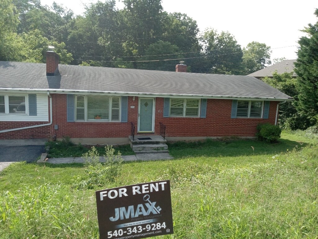 5104 Springlawn Ave, Cave Spring, VA 24018 House Rental in Cave