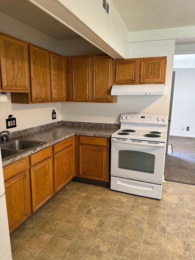 Primary Photo - Charming 2 bedroom, 1 bathroom duplex in S...