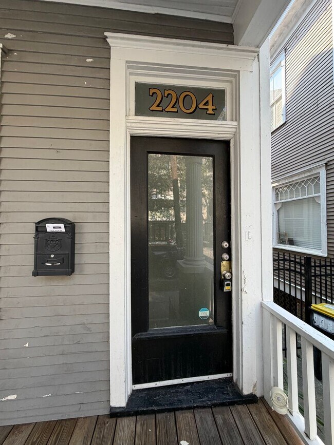 Building Photo - 2204-2204 Bull St