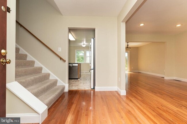 Building Photo - 15107 General Stevens Ct