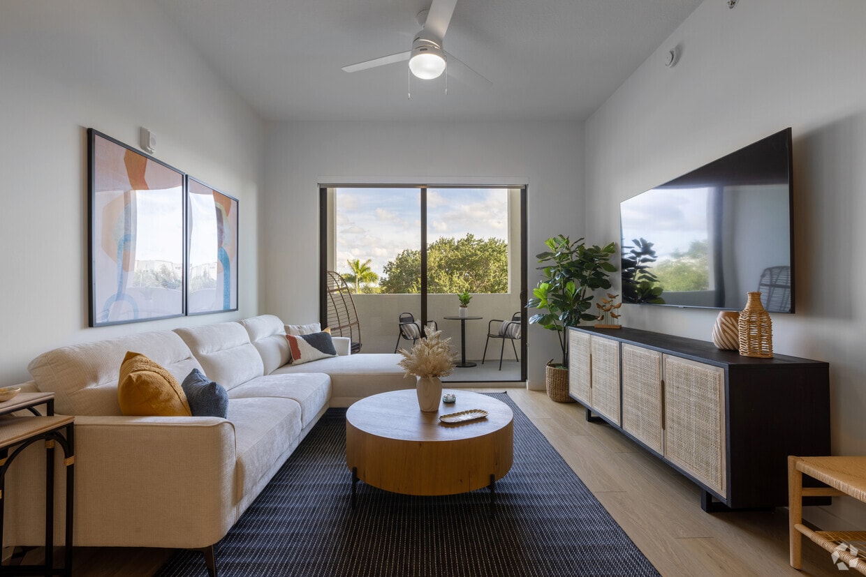 Foto principal - South Pointe Apartments