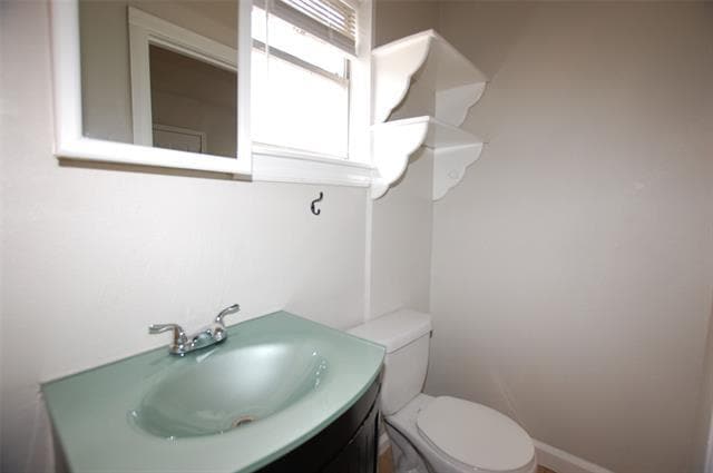 Building Photo - 407 S Bois D Arc St