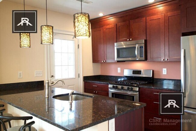 5 bedroom in Brighton MA 02135 - 5 bedroom in Brighton MA 02135 Apartment
