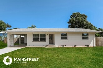 Building Photo - 459 Hammock Ln