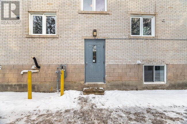 Photo du bâtiment - 2320 Hixon St