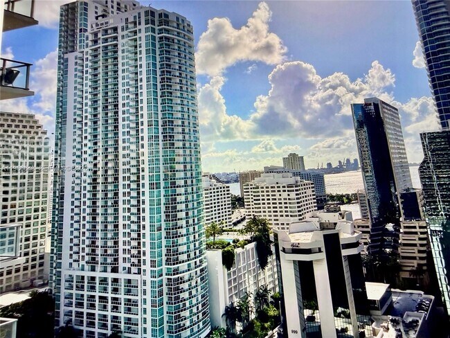 Foto del edificio - 1050 Brickell Ave