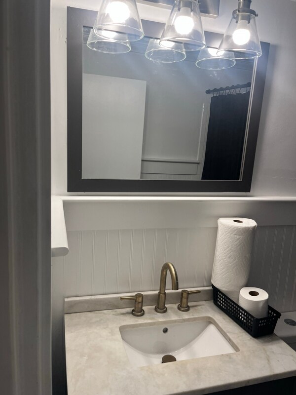 Foto del edificio - 35 12th Ave