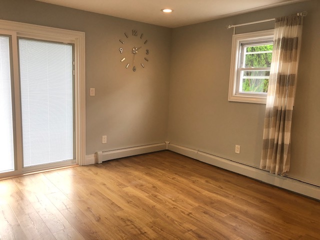 Living room - 48 Cypress Ave