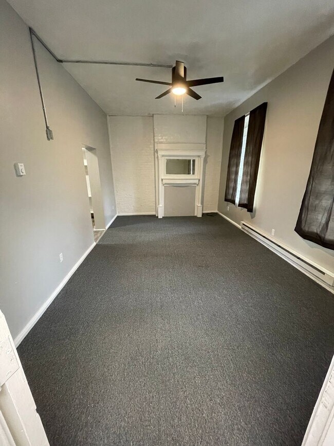 Foto del edificio - 526 E 8th Ave