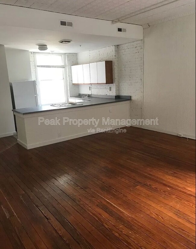 Photo - 308 W Broad St Apartment