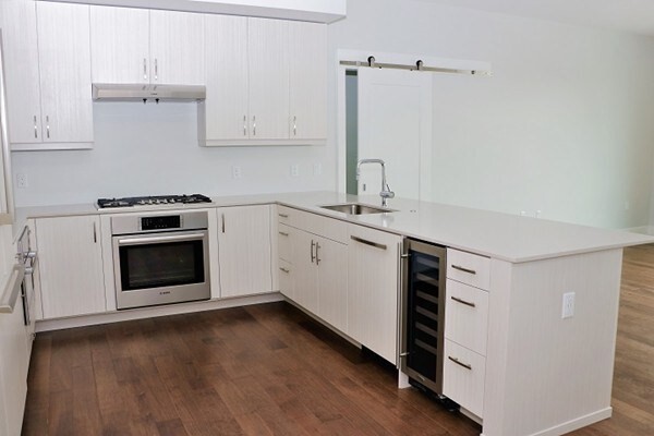 Building Photo - 10 Shipyard Dr