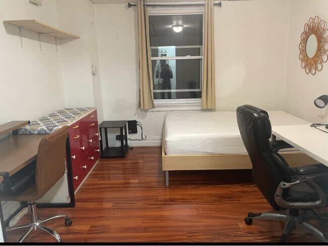 Foto del edificio - 224 Morewood Ave