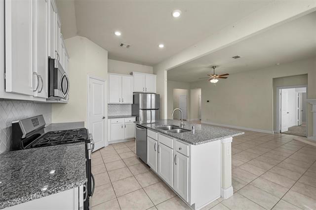 Foto del edificio - 6100 Brunswick Dr