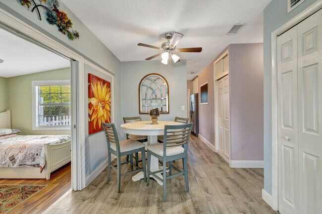 Foto del edificio - 3181 SE Pruitt Rd