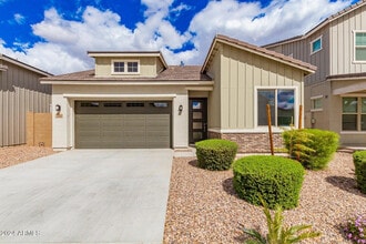 Building Photo - 2082 E Lantana Dr