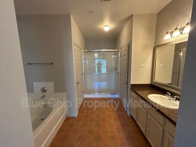 Foto del edificio - 14200 Avalon Rd