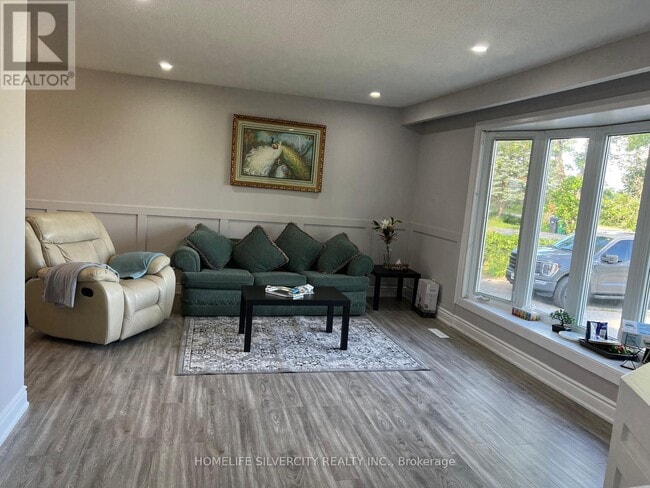 Photo du bâtiment - 3032 Boston Mills Rd