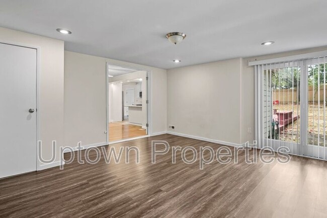 Photo - 9520 SW Cypress St House