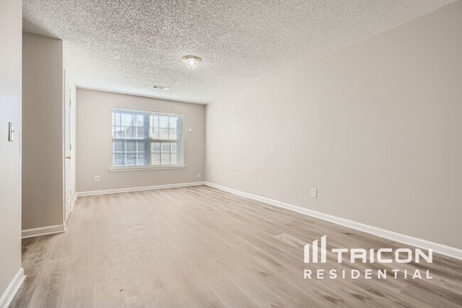 Foto del edificio - 740 Parkway Rd