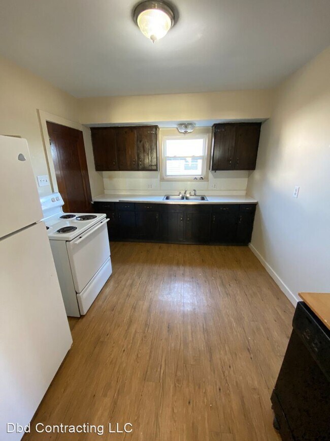 Building Photo - 3 br, 1 bath House - 1710 W Spring St