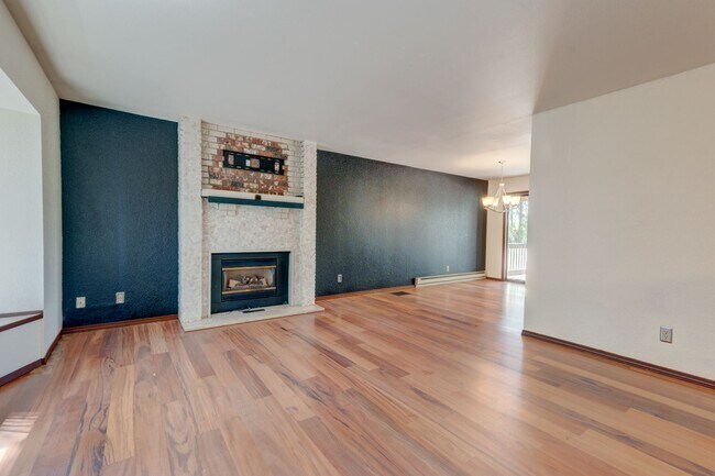 Foto del edificio - 1638 Fern Pl