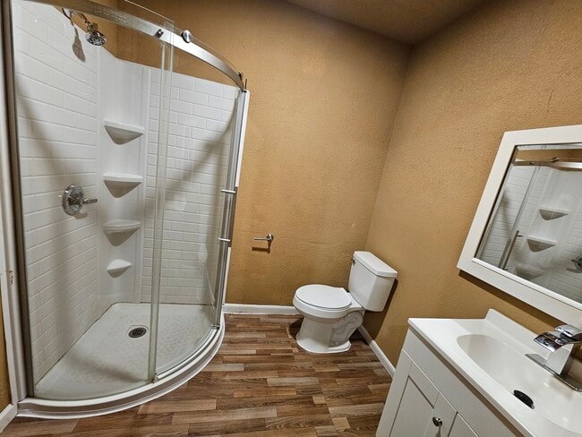 Foto del edificio - 4910 Airport Blvd