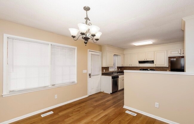 Foto del edificio - 2517 Wright Cir