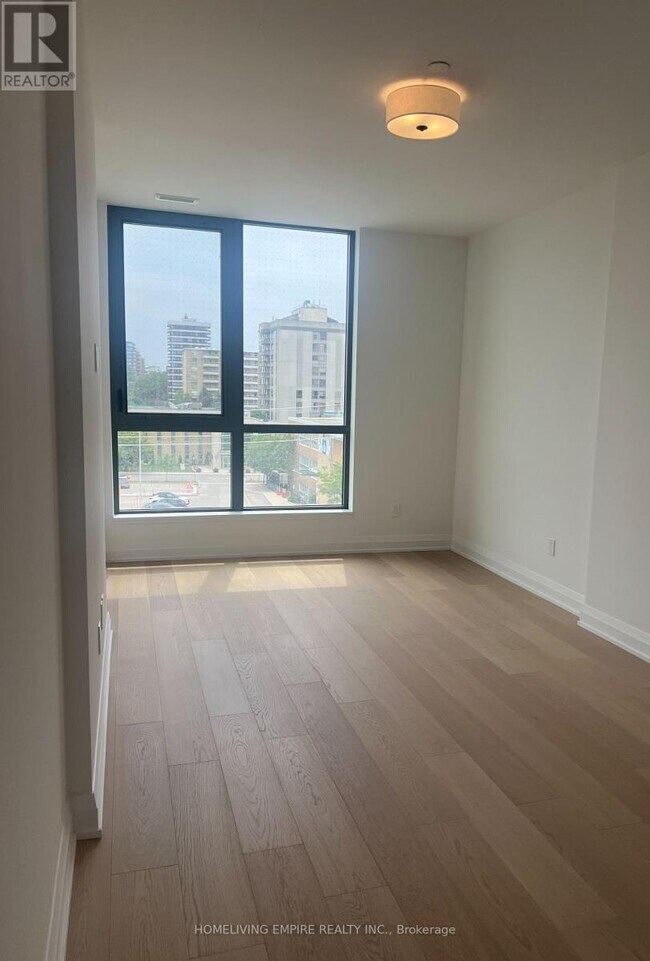 Photo du bâtiment - 505 Glencairn Ave