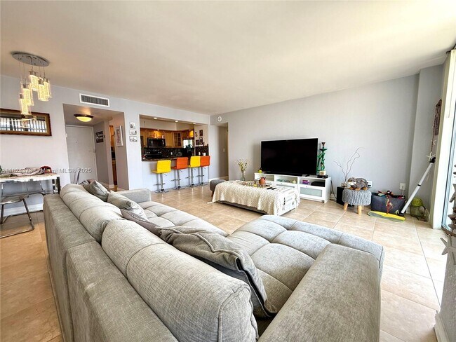 Building Photo - 2851 NE 183rd St