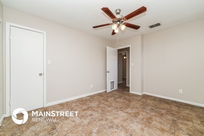 Building Photo - 8510 Blue Ridge Dr
