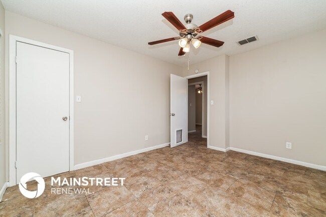 Foto del edificio - 8510 Blue Ridge Dr