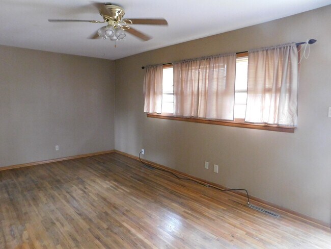 Foto del edificio - Very nice 2 bedroom/1 bath duplex in NE El...