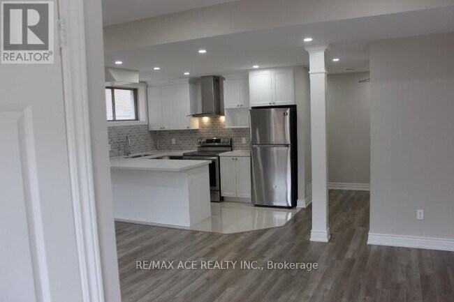 Building Photo - 19 Landview Rd