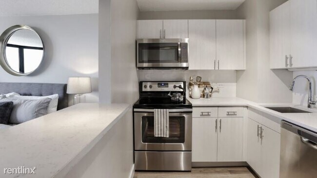 Foto del edificio - Studio, 1 bath Apartment - 1746 N Wells St