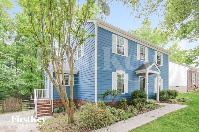 Building Photo - 2325 Oak Leigh Drive