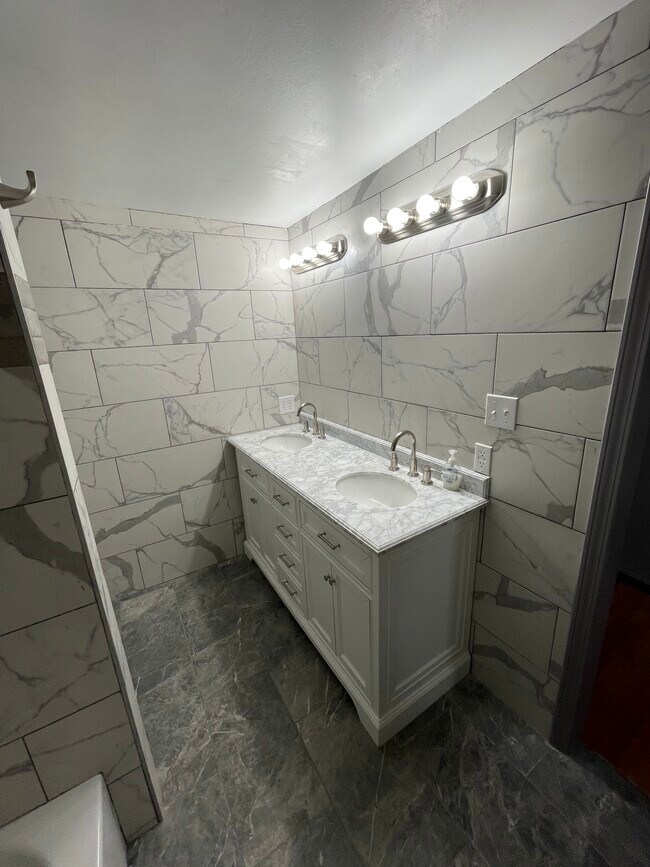 Foto del edificio - 3422 Vestal Rd