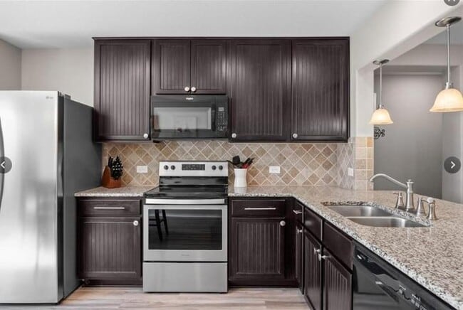 Building Photo - 19213 Zachary Taylor St