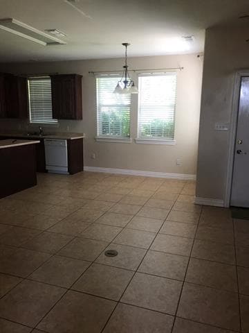 Building Photo - 2319 Independence Blvd