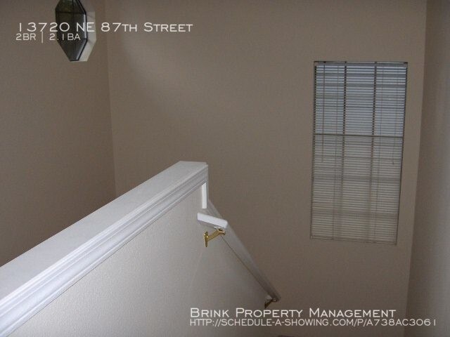 Foto del edificio - 13720 NE 87th St