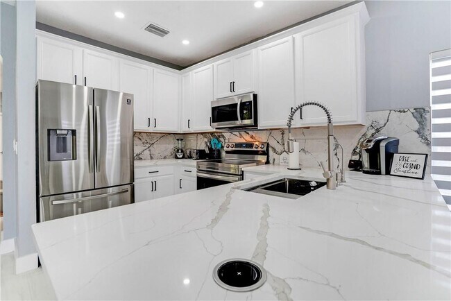 Foto del edificio - 3400 Willow St