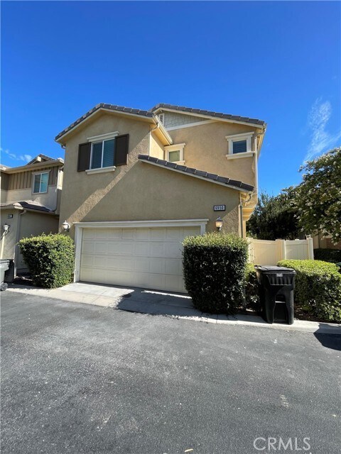 Foto principal - 6950 Saginaw St