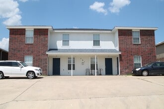 Building Photo - 139 Ryan Cir